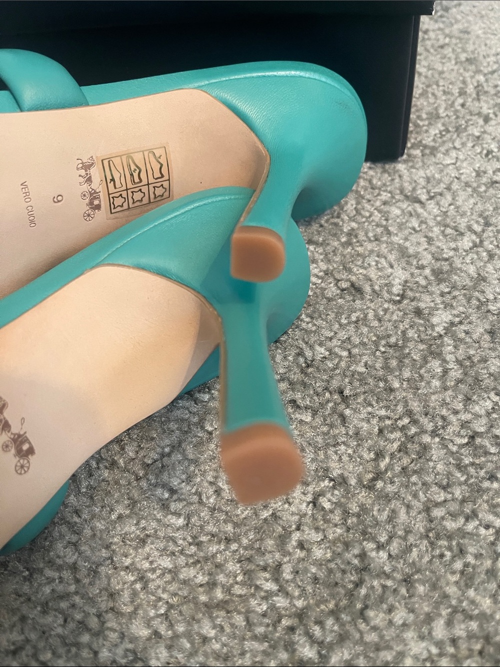 Coach Kellie Leather Sandal - Picture 4 of 8